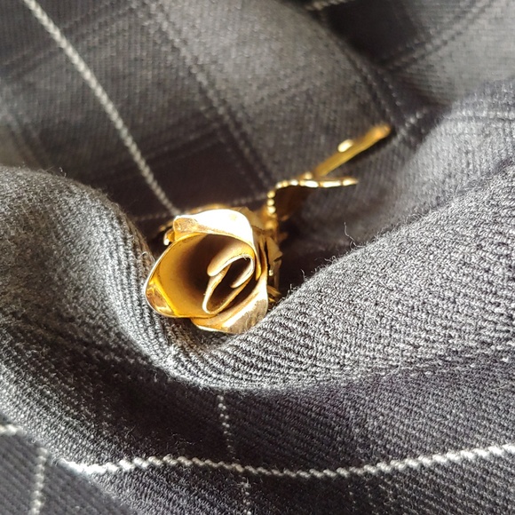 Vtg Giovanni Rose Brooch, Gold Tone - Picture 3 of 6
